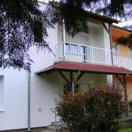 In Buekfuerd Mit Garten - B52075 Appartement Bük